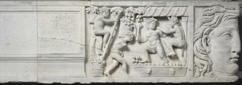 couvercle de sarcophage, image 2/2