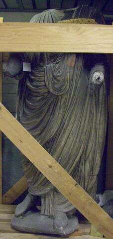 statue, image 5/5