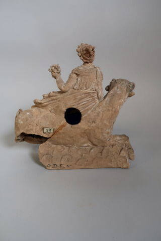 figurine, image 2/2