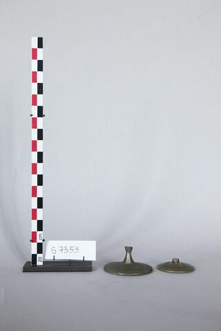 vase, image 2/11
