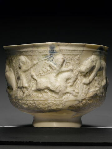 Coupe à scènes de chasse, image 22/42