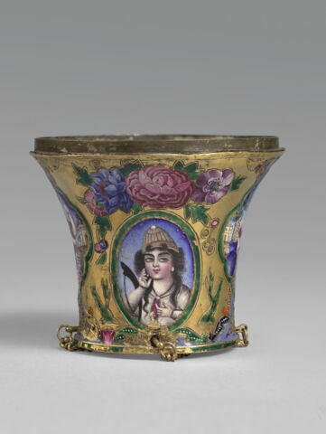 Haut de qalyan orné de paysages et de fleurs, image 2/11