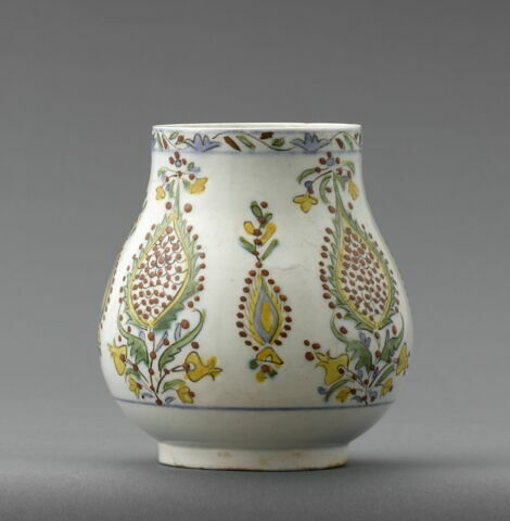 Vase aux mandorles ponctuées se prolongeant en tiges fleuries, image 2/3
