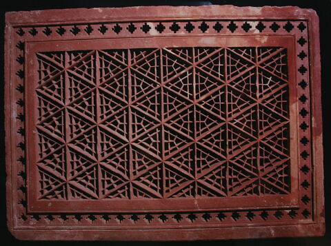 Jali (écran de fenêtre) au treillis de triangles isocèles, image 6/7