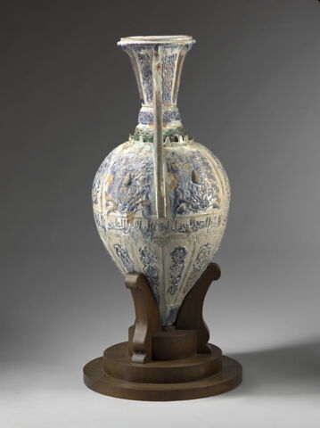 Vase dit 