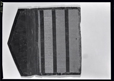 Plat inférieur et rabat de reliure, image 12/12