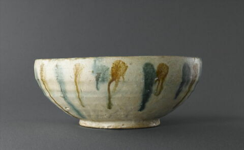 Coupe à décor jaspé, image 4/4