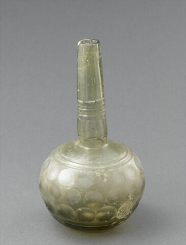 Bouteille à décor de facettes, image 4/4
