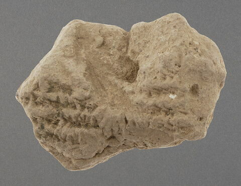 Fragment de tablette cunéiforme