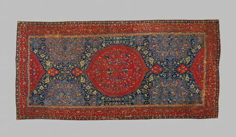 Tapis à décor de médaillons, image 12/12