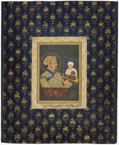 Portrait de l'empereur Jahangir tenant dans ses mains celui de son père, l'empereur Akbar (page d'album), image 1/3