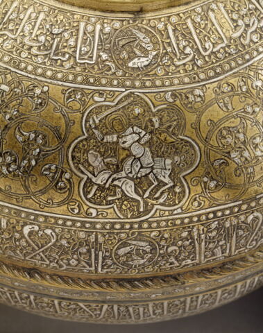 Vase au nom du sultan d'al-Malik al-Nasir, Salah al-Din Yusuf, dit 