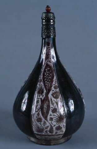 Bouteille au paon à décor végétal, image 11/13