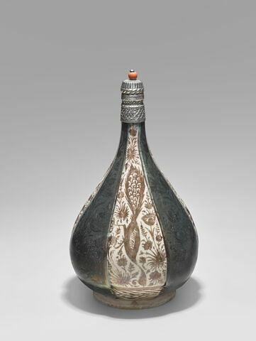 Bouteille au paon à décor végétal, image 6/13