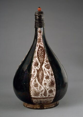 Bouteille au paon à décor végétal, image 8/13