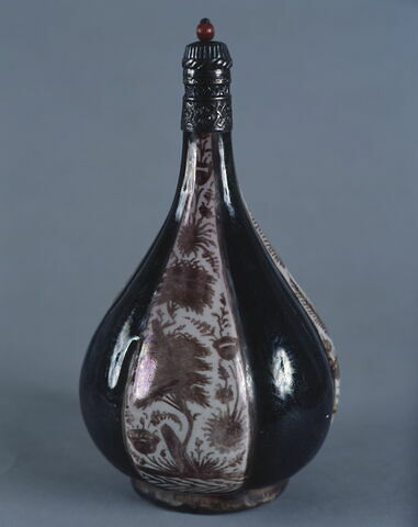 Bouteille au paon à décor végétal, image 12/13