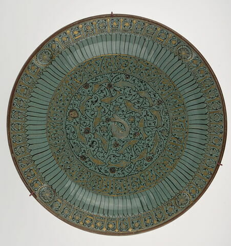 Plat à la ronde de poissons dorés, image 4/5