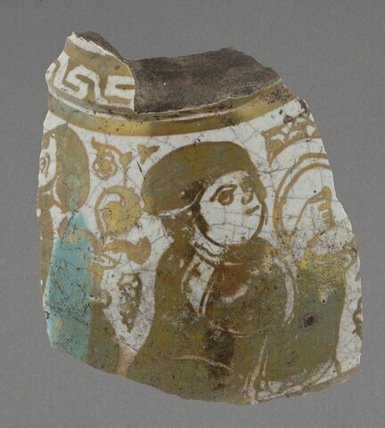 Tesson de vase au joueur de tambourin et vase fleuri