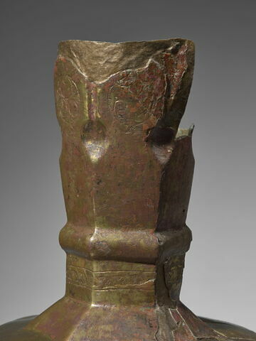 Aiguière facettée, image 2/38