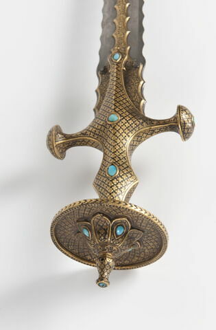 Sabre à lame dentelée, image 3/3