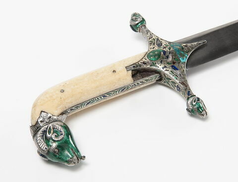 sabre, image 2/2