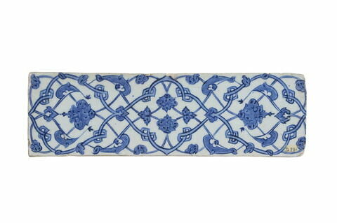 Carreau de bordure à arabesques Baba Naqqash, image 2/2