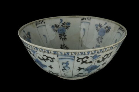 Coupe à décor sinisant végétal, image 6/7