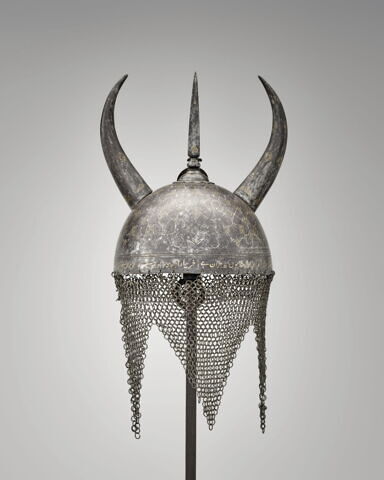 Casque à cornes, camail et nasal, image 4/8