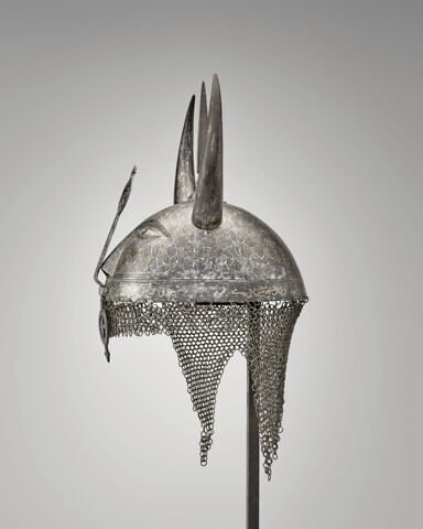 Casque à cornes, camail et nasal, image 5/8