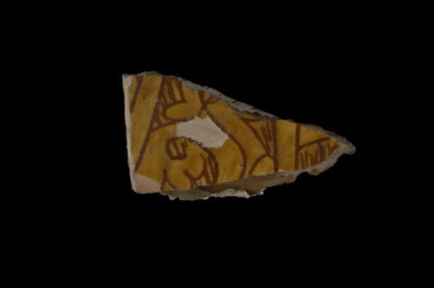 Fragment de vase à décor de rinceaux