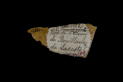 Fragment de vase à décor de rinceaux, image 2/2