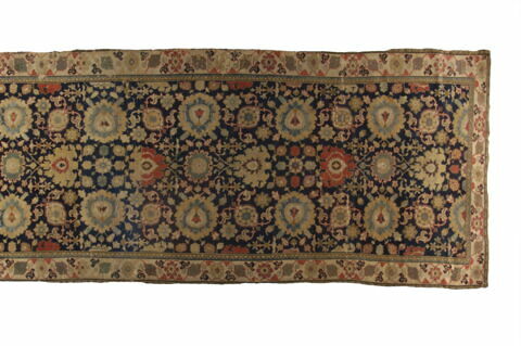Tapis à palmettes auréolées dit 