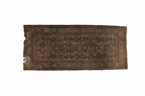 Tapis à décor herati stylisé disposé autour d'un diamant
