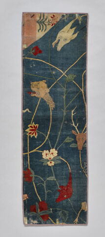 Quatre fragments de tapis à décor de grotesques ou waq-waq, image 2/4