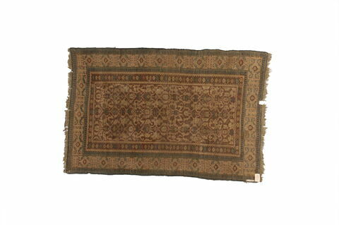 Tapis à arabesques anguleuses dit 