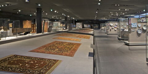 Tapis de cour à décor saz, image 2/14