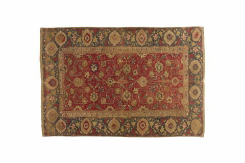 Tapis à rinceaux d'arabesques et fleurs de lotus dit 