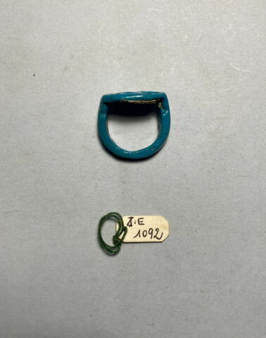 bague à chaton ovale, image 2/3