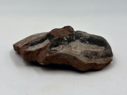 couvercle de vase  ; couvercle de vase à serviteurs funéraires