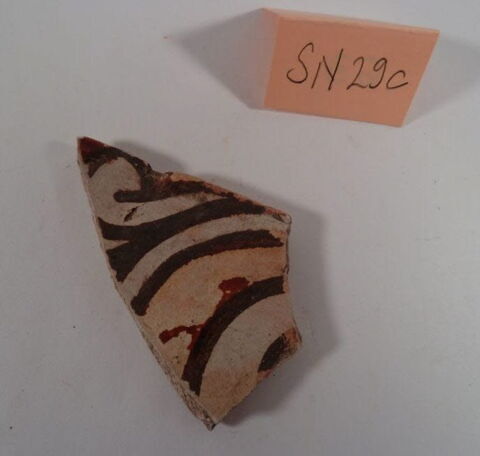 , image 2/5