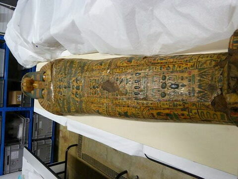 Cercueil intérieur d'une chanteuse-chémayt d'Amon anonyme, image 1/32