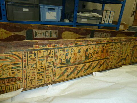 Cercueil intérieur d'une chanteuse-chémayt d'Amon anonyme, image 23/32