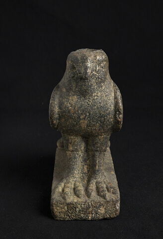statue, image 2/5