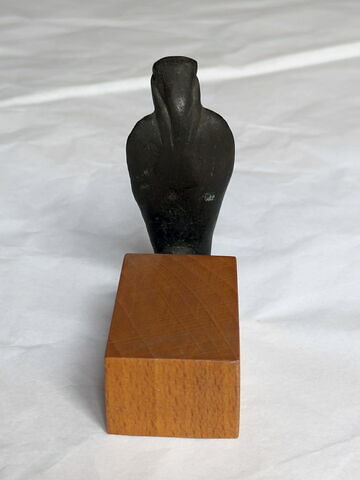 statue, image 5/6