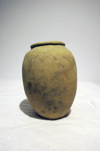 vase, image 2/4