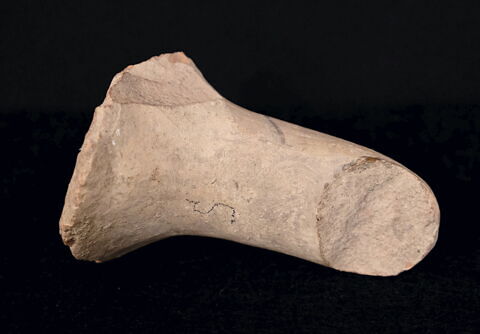 anse d'amphore commerciale ; fragment, image 3/4