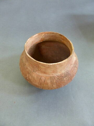 vase à étrier, image 3/4