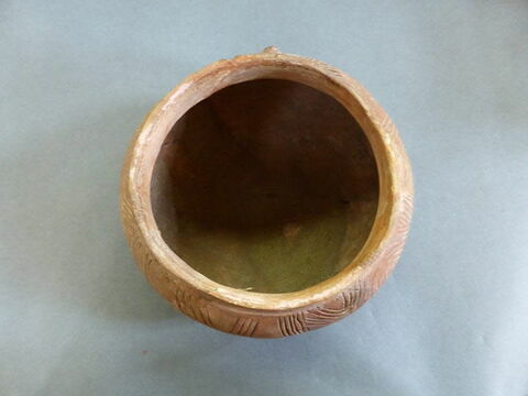 vase à étrier, image 2/4