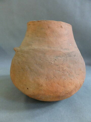 vase à étrier, image 2/3