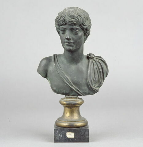 statue en buste
